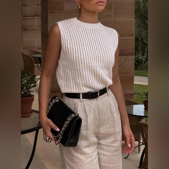 COPY - NWT White Knitted top. M - Picture 3 of 7